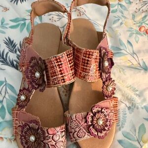 L’artiste Women's Pink Floral Embellished Leather Sandals 39/9